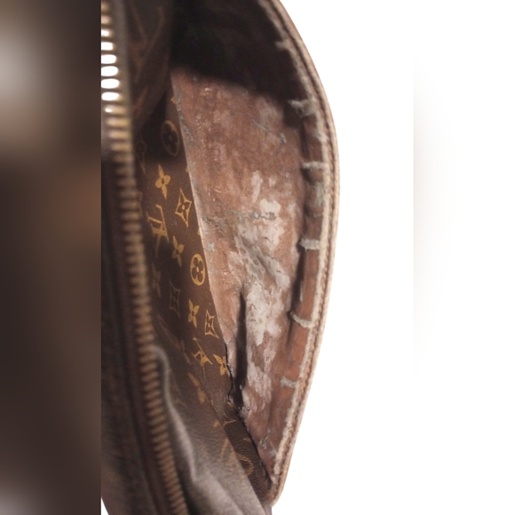 Louis Vuitton Monogram Compiegne 28 Clutch Bag W/ COA - Picture 6 of 16